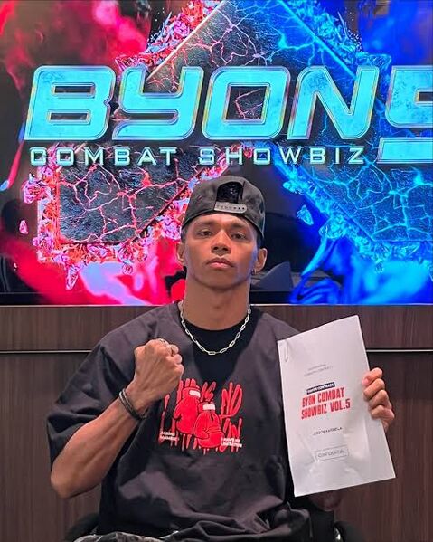 Berkas:Kkajhe Byon Combat.jpg